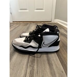 Nike Kylie infinity TB white black